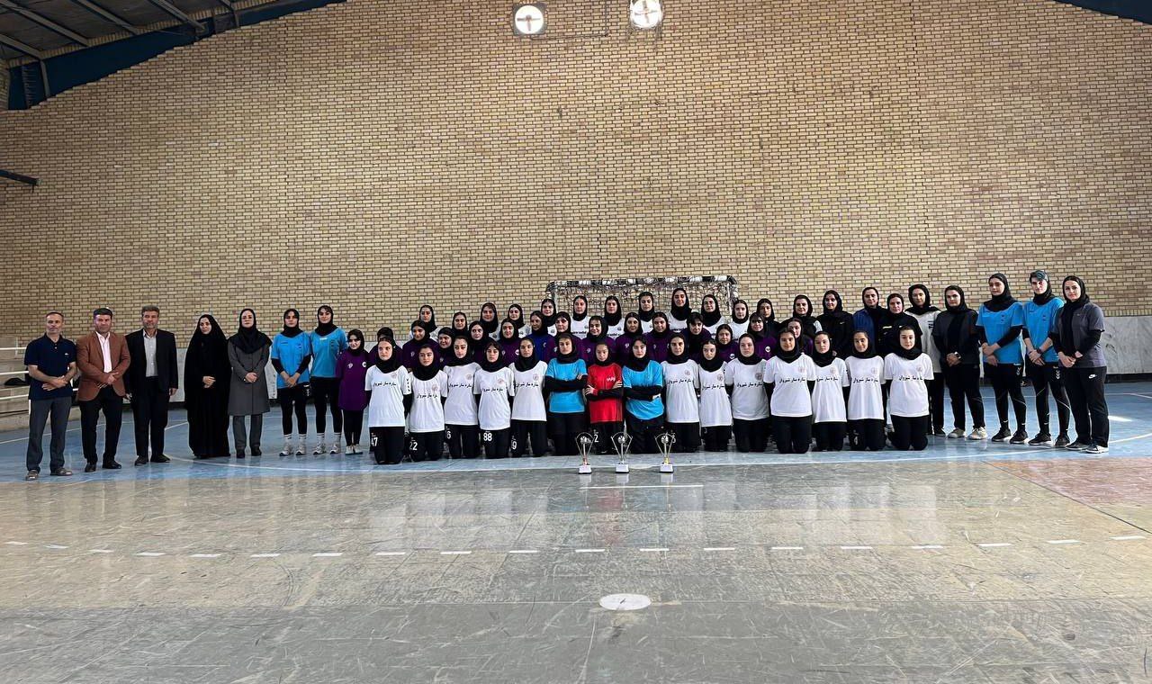 معرفی برترین‌های رقابت‌های هندبال نوجوانان دختر خراسان شمالی